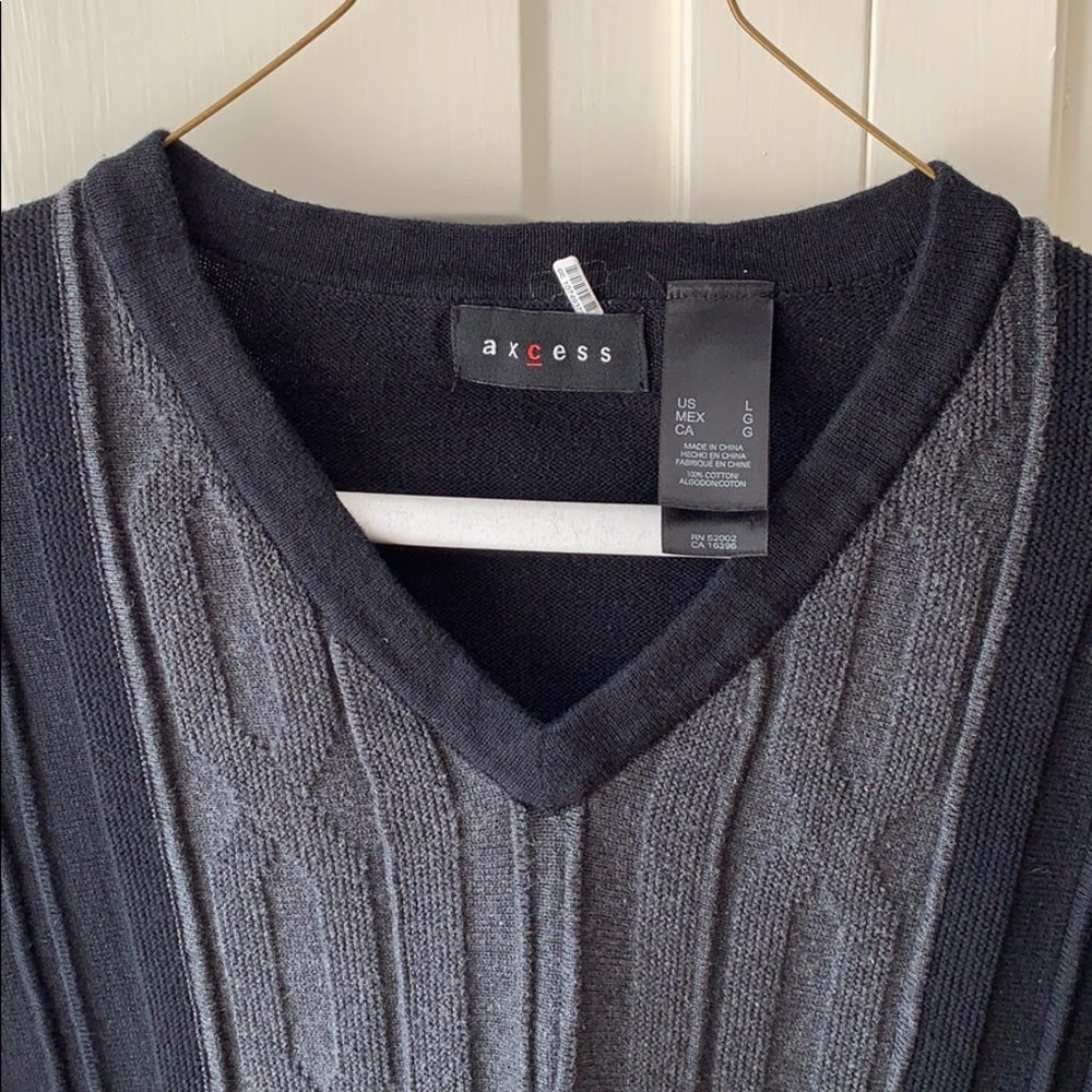 Axcess Pullover - Picture 2 of 2